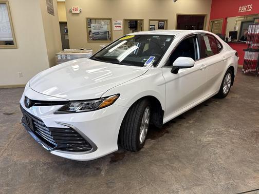 Ice Cap 2023 Toyota Camry LE