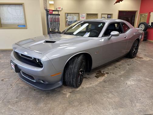 2015 Dodge Challenger R/T Scat Pack