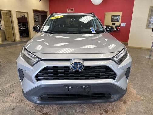 2022 Toyota RAV4 Hybrid XLE