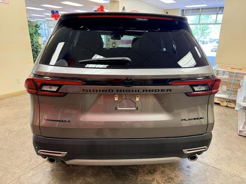 Heavy Metal 2026 Toyota Highlander Hybrid Base
