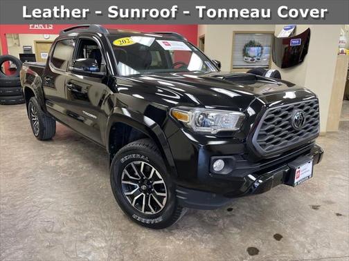 Midnight Black Metallic 2022 Toyota Tacoma TRD Sport
