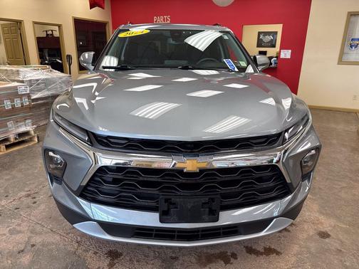 Sterling Gray Metallic 2024 Chevrolet Blazer 2LT