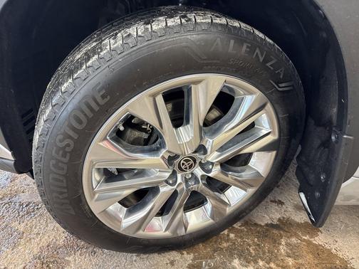 2023 Toyota Highlander Hybrid Limited