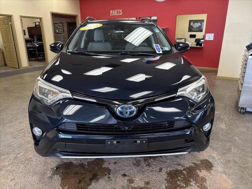 2018 Toyota RAV4 Hybrid SE