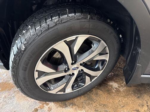 2022 Subaru Outback Touring