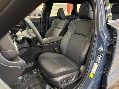 Storm Cloud 2025 Toyota Crown Signia Limited