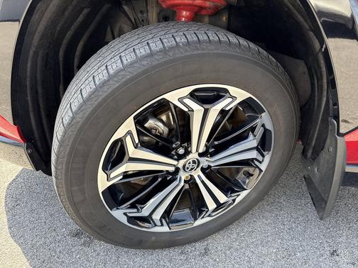 Supersonic Red/Midnight Black Metallic 2022 Toyota RAV4 Prime XSE