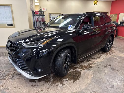 2021 Toyota Highlander XSE