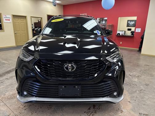 2023 Toyota Highlander XSE