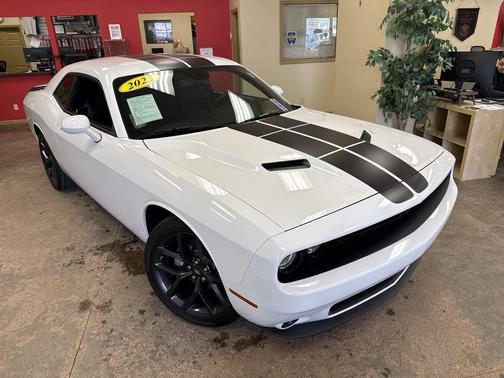 2023 Dodge Challenger SXT
