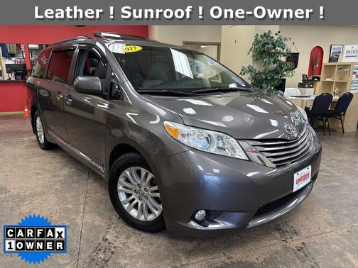 2017 Toyota Sienna XLE