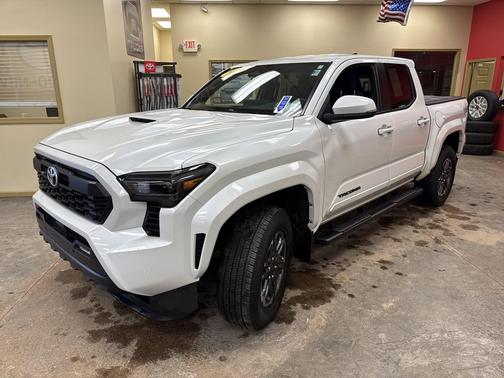 2024 Toyota Tacoma TRD Sport