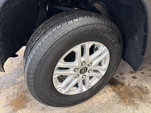 2024 Toyota Tundra SR5