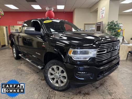 2020 RAM 2500 Laramie Crew Cab 4X4 6'4' Box