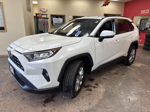 2021 Toyota RAV4 XLE Premium