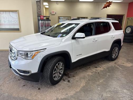 2018 GMC Acadia SLE-2