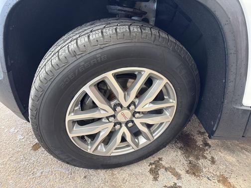 2018 GMC Acadia SLE-2