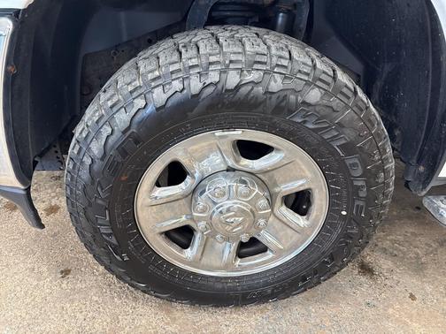 2020 RAM 2500 Big Horn Crew Cab 4X4 6'4' Box