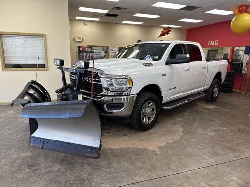 2020 RAM 2500 Big Horn Crew Cab 4X4 6'4' Box