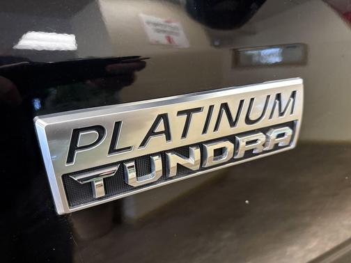 Midnight Black Metallic 2018 Toyota Tundra Platinum