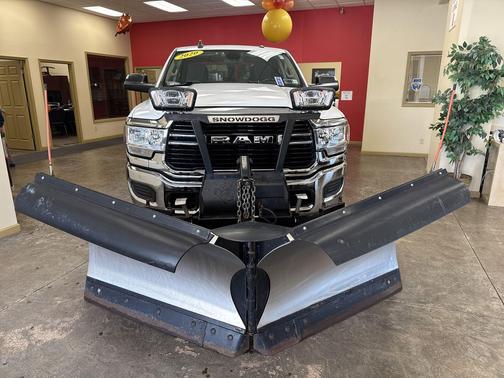 Bright White Clearcoat 2020 RAM 2500 Big Horn Crew Cab 4X4 6'4' Box