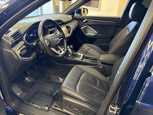 2022 Audi Q3 45 S line Premium Plus