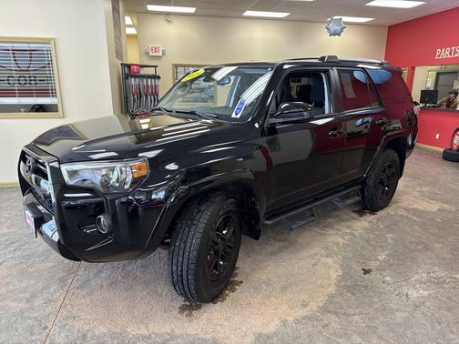 2023 Toyota 4Runner SR5