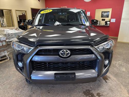 Magnetic Gray Metallic 2019 Toyota 4Runner SR5 Premium
