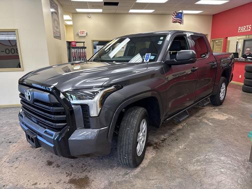 2025 Toyota Tundra SR