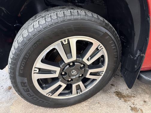 2020 Toyota Tundra SR5