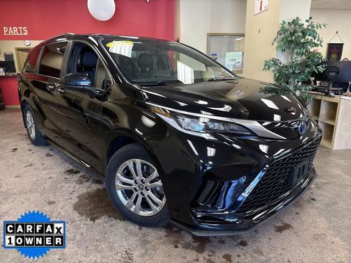 Midnight Black Metallic 2023 Toyota Sienna XSE 7 Passenger