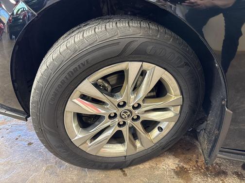 Midnight Black Metallic 2023 Toyota Sienna XSE 7 Passenger