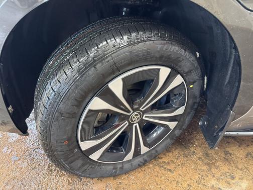 2023 Toyota bZ4X XLE