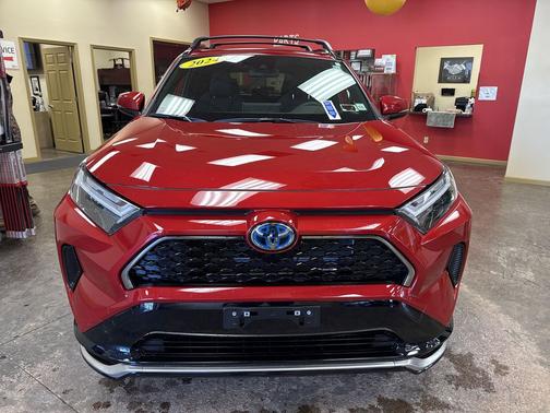 2024 Toyota RAV4 Prime SE