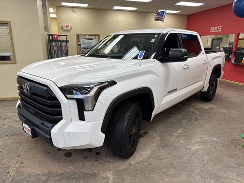 2022 Toyota Tundra SR5