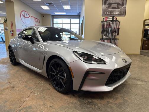 2026 Toyota GR86 Premium