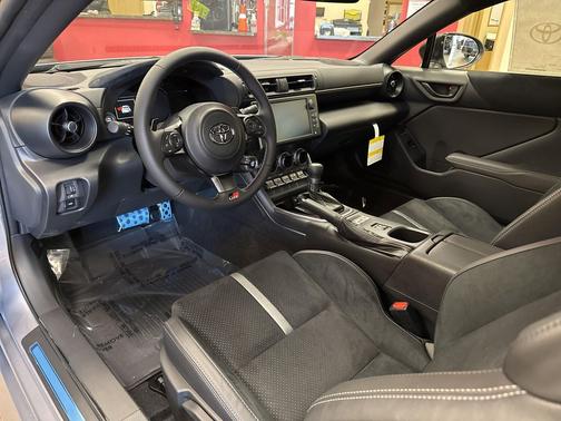 2026 Toyota GR86 Premium