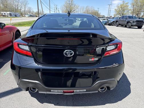 Raven 2026 Toyota GR86 Premium