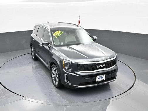 2022 Kia Telluride S