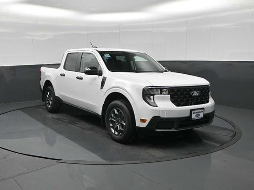 Oxford White 2025 Ford Maverick XLT