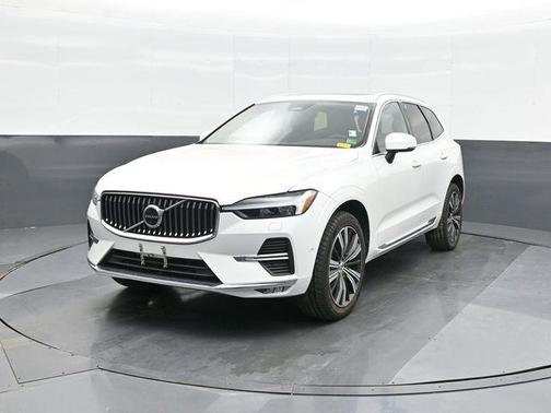 2023 Volvo XC60 B5 Plus Bright Theme