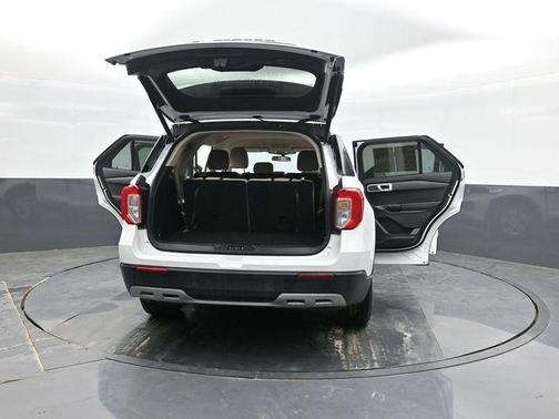 2022 Ford Explorer Base