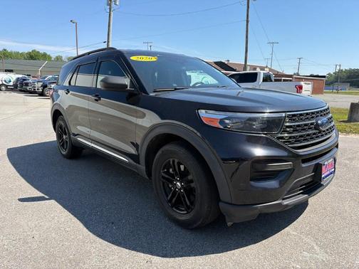 Agate Black Metallic 2020 Ford Explorer XLT