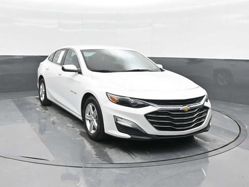 Summit White 2022 Chevrolet Malibu 1LS