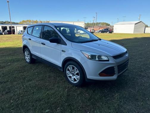 2016 Ford Escape S
