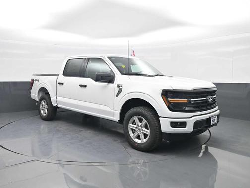 Oxford White 2026 Ford F-150 XLT
