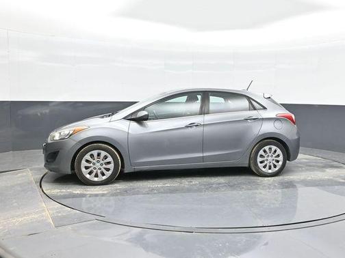 2017 Hyundai Elantra GT Base