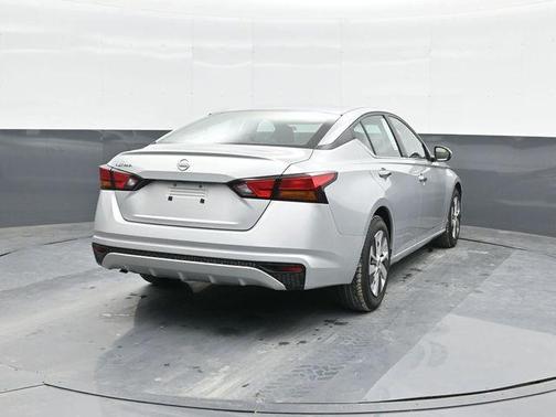 2022 Nissan Altima 2.5 S