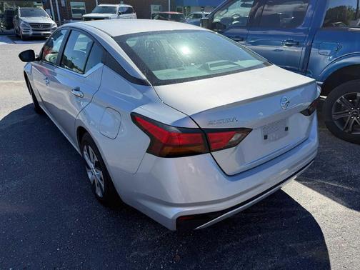 2022 Nissan Altima 2.5 S