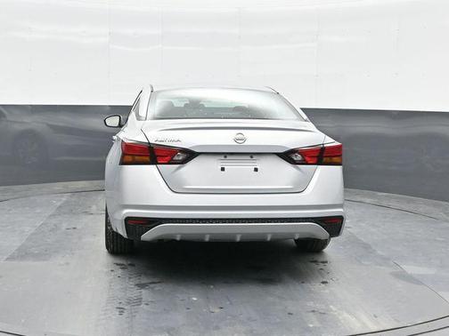 2022 Nissan Altima 2.5 S